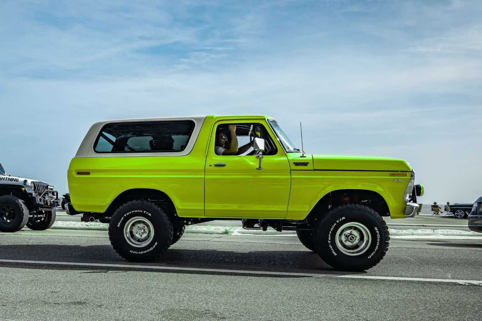 Oversized vehicle shipping
